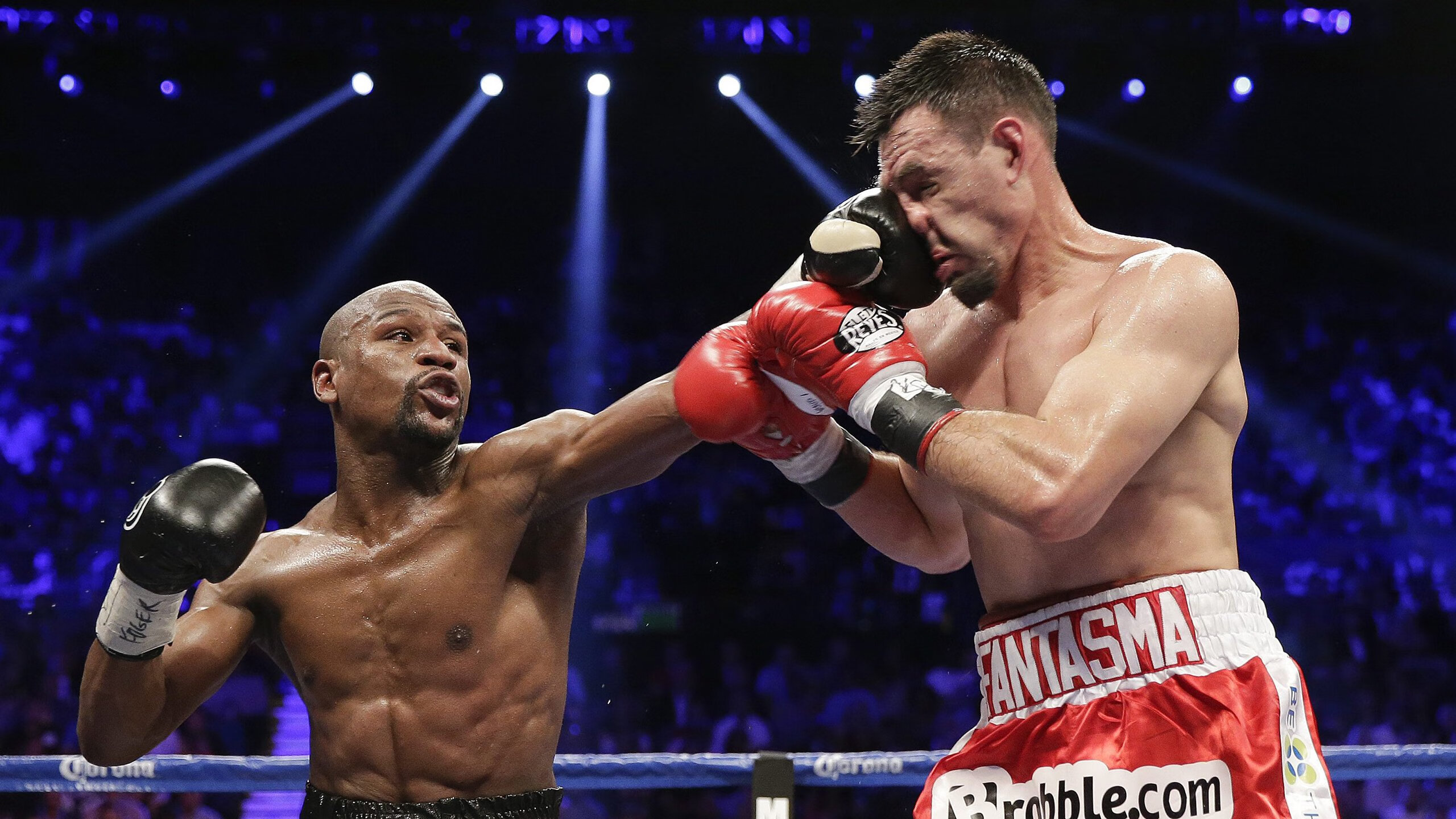 开云电竞在线-科比：战斗到最后一秒的“铁血”精神永不褪色！，科比最后一战的巧合